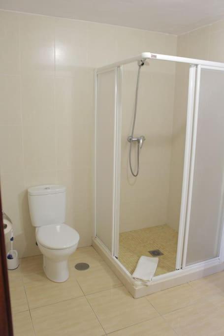 Beautiful 9 Bedroom With And Pool. Pousada