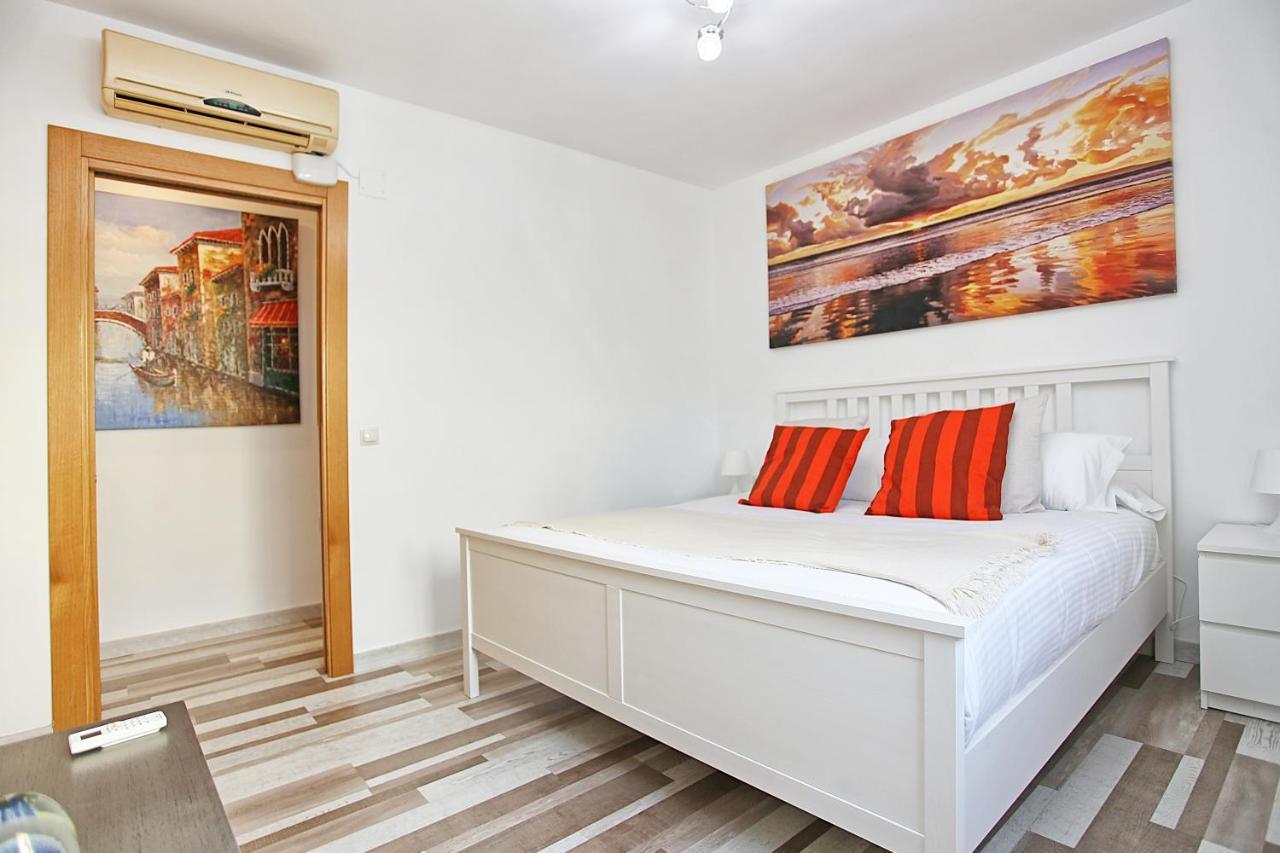 Holidays2Malaga Paseo Maritimo Antonio Banderas Sea View & Terrace Leilighet