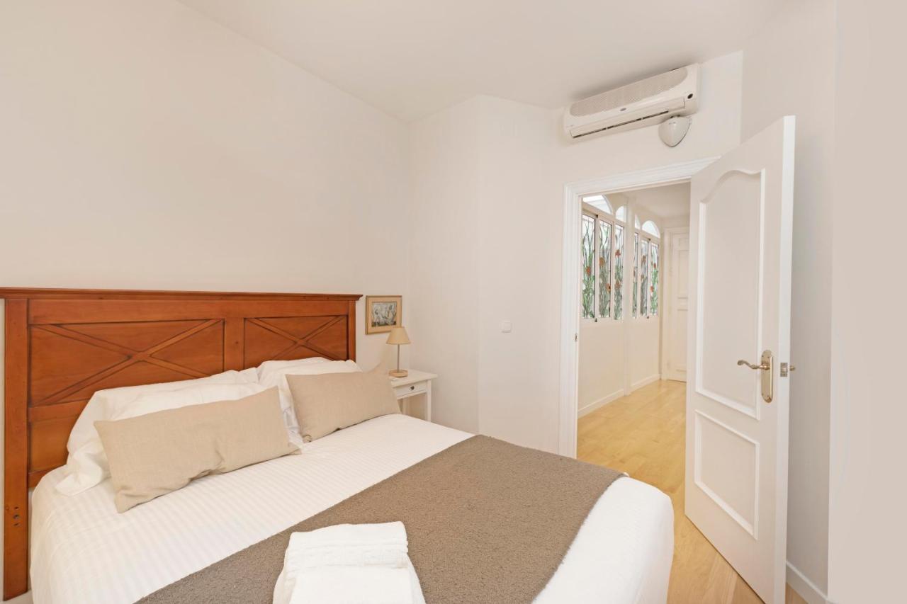 Apartment Holidays2malaga Correo Viejo Next Cathedral With French Balconies Málaga