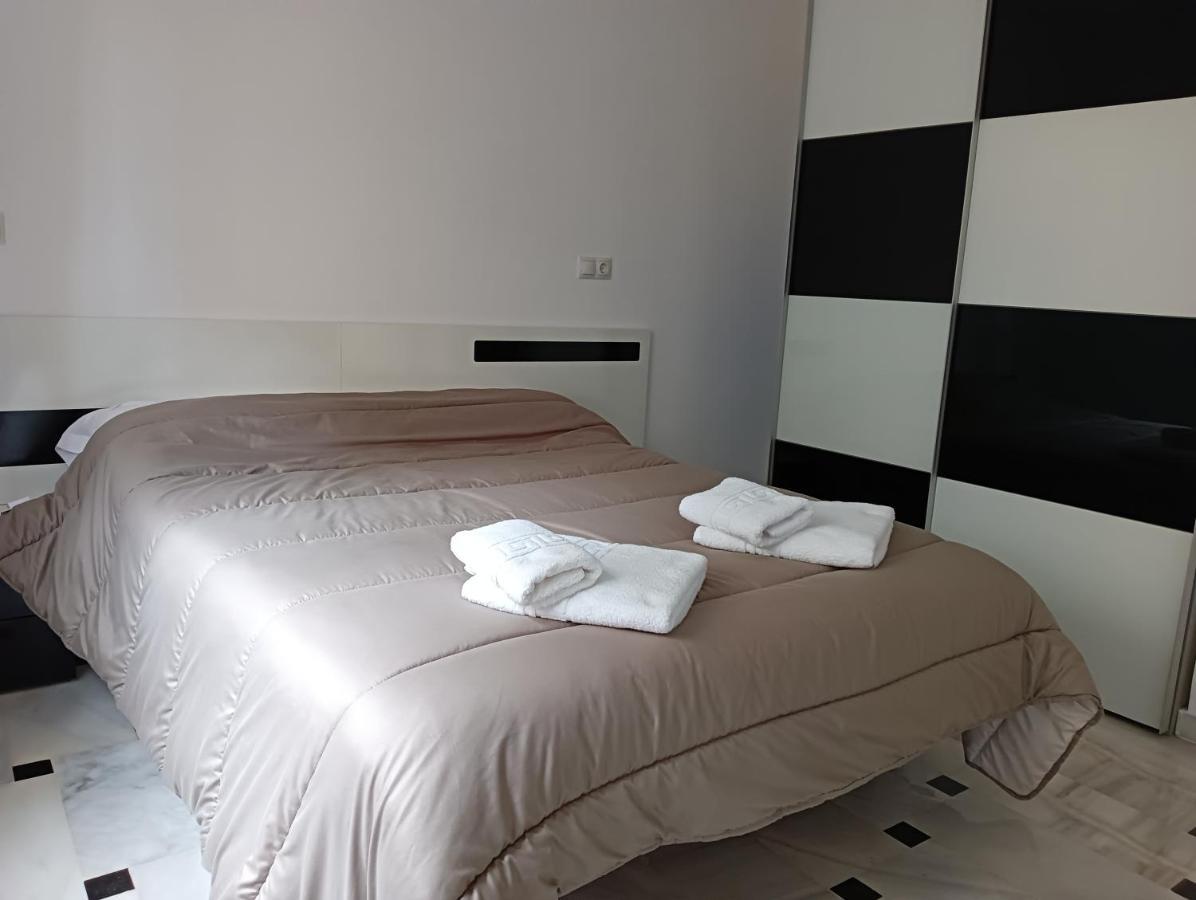 Apartamento En Urb Primera Linea De Playa Málaga