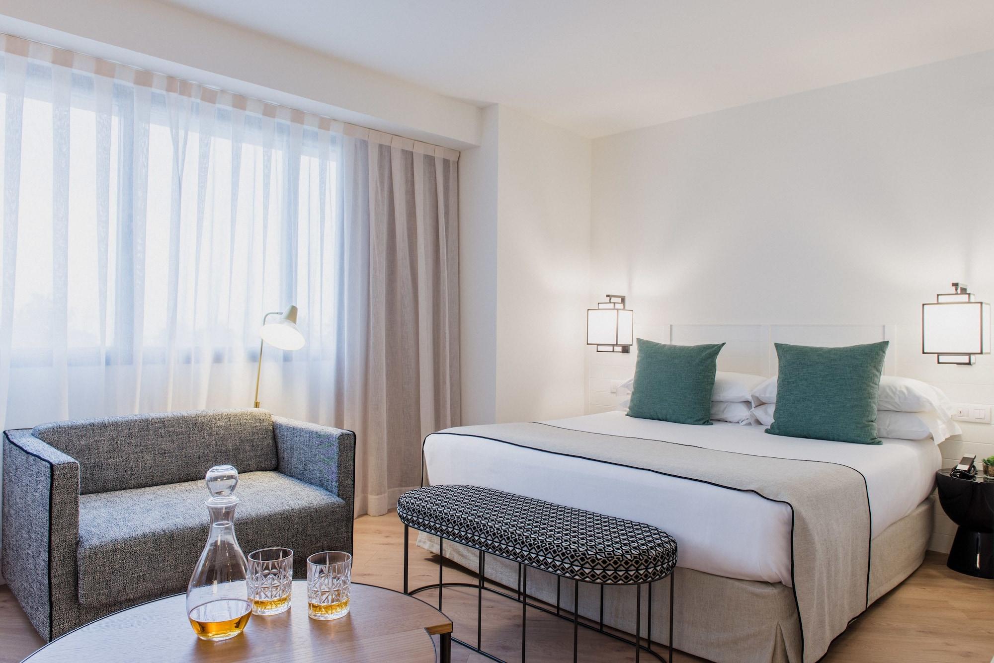 Hotel Molina Lario 4*