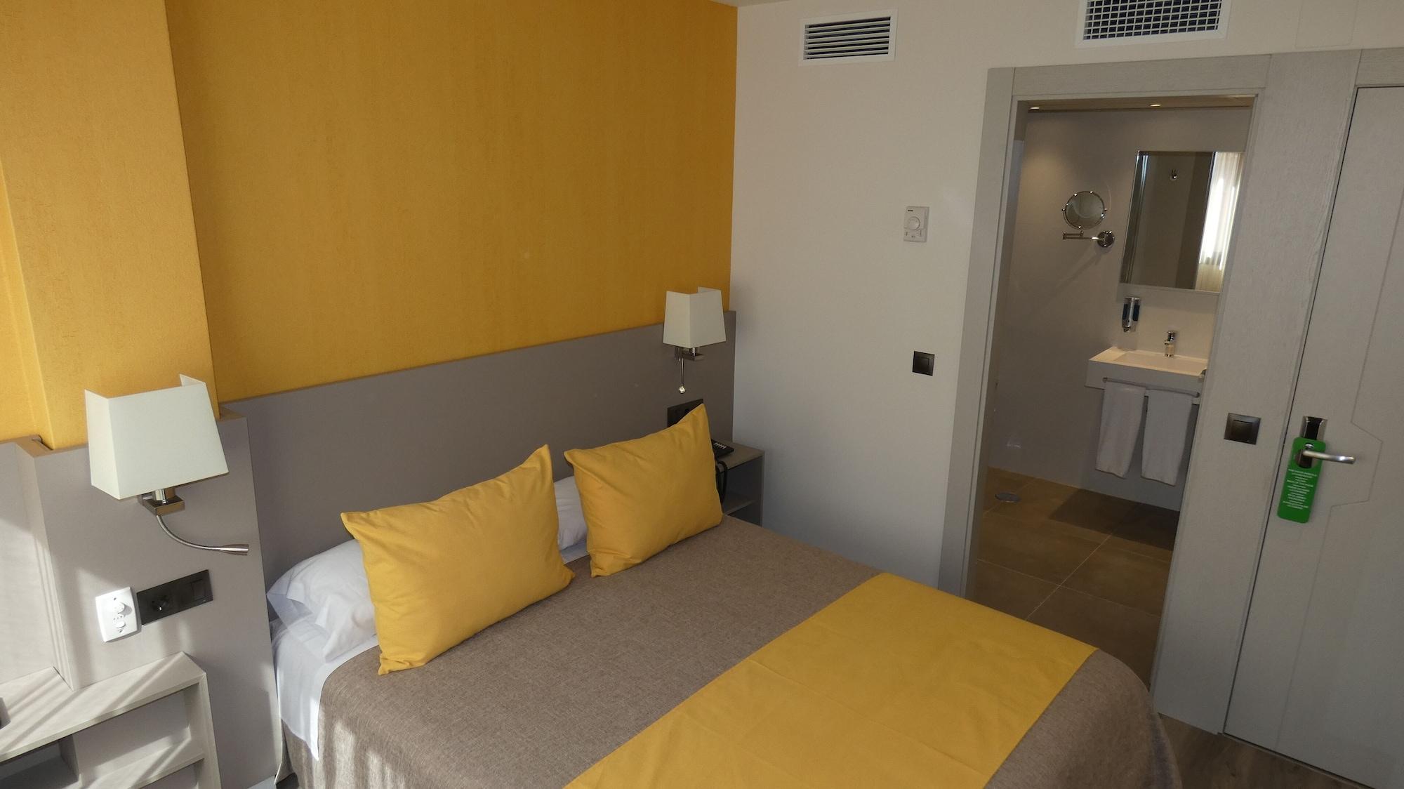 Hotell Zeus 2*