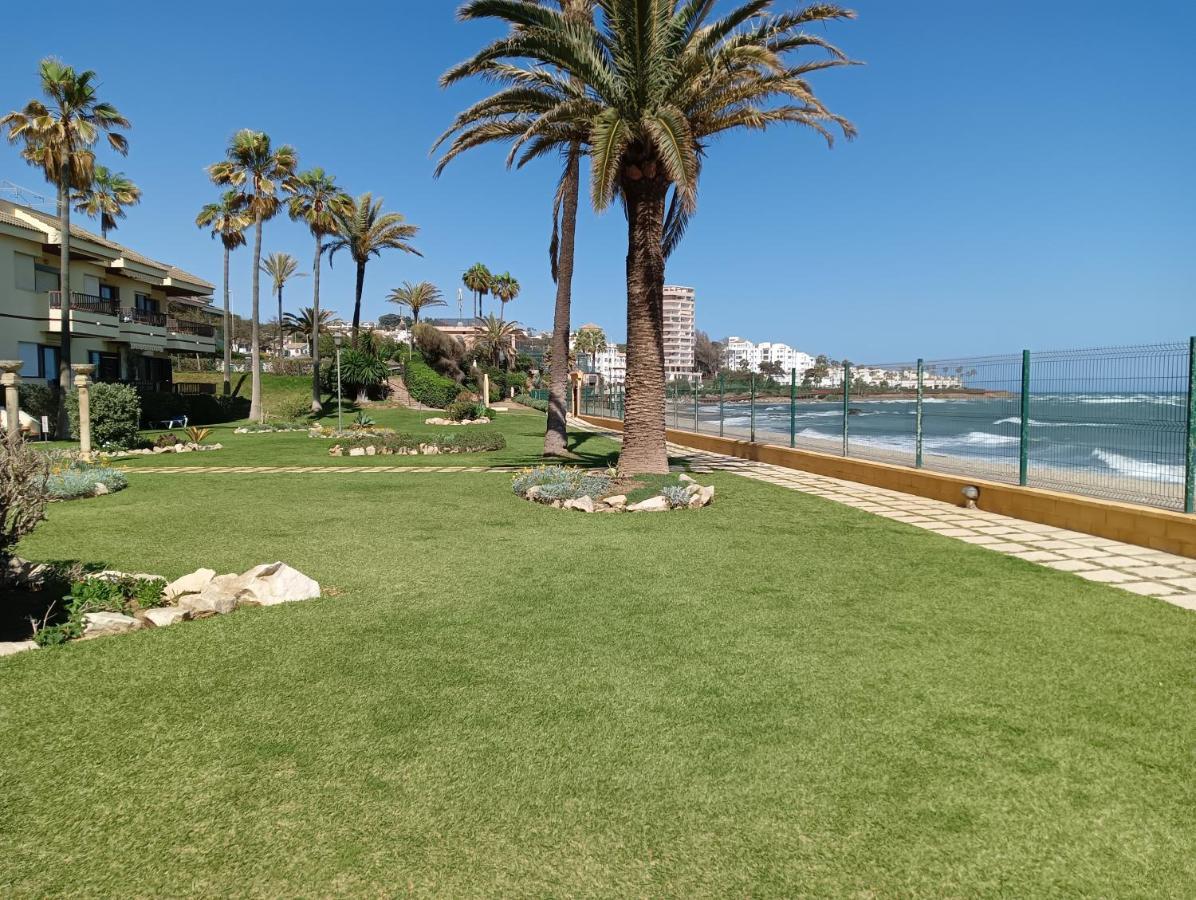 En Urb Primera Linea De Playa Lägenhet *
