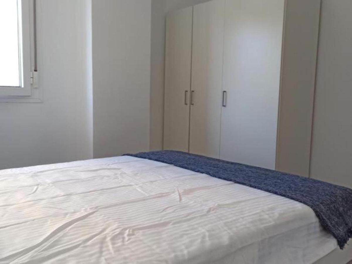 Holidays2malaga Reyna Manescau Apartments- Zona Huelin & 450 Mts De La Playa Lägenhet *