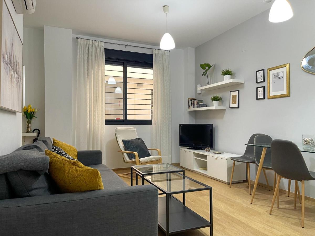 Quiet In The Heart Of Pool & Free Parking Leilighet *