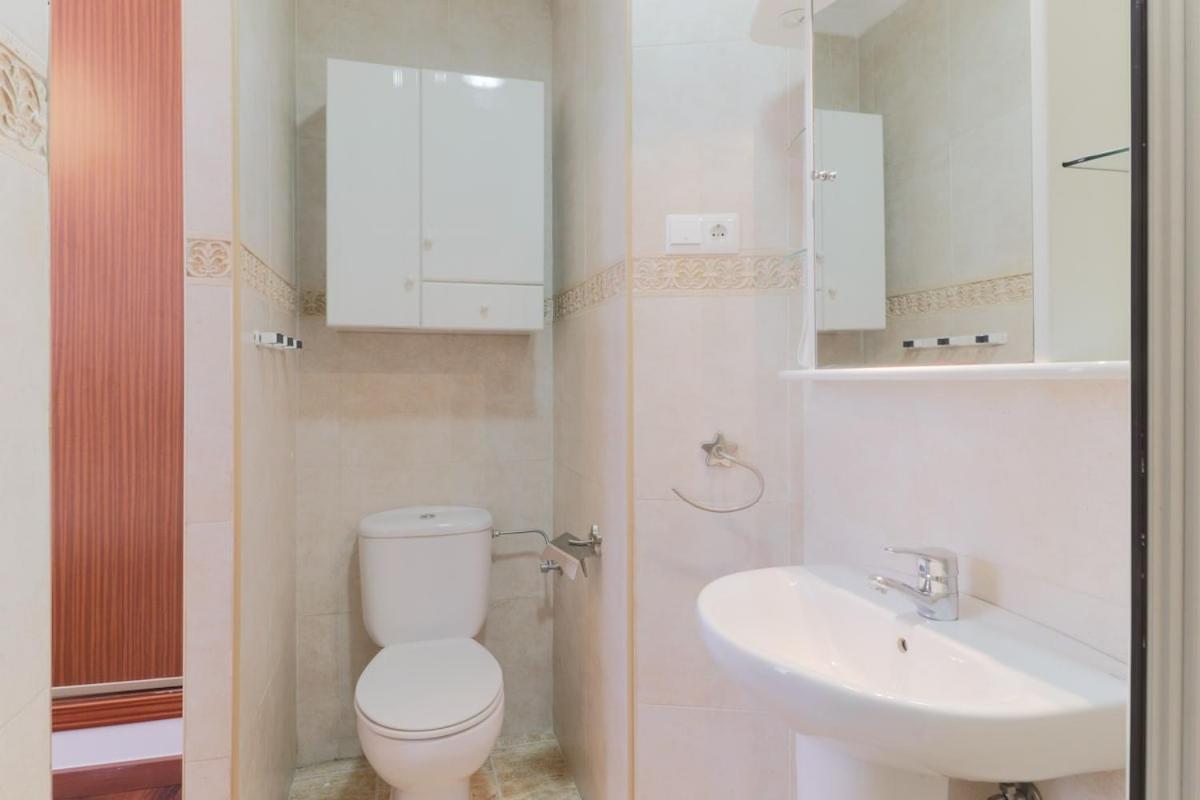 C61 - Brand New One Bedroom Cathedral Views * Malaga