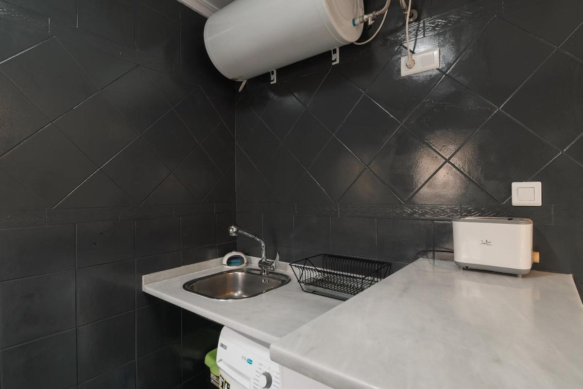 Appartement C34 - One Bedroom Next To Alcazaba *