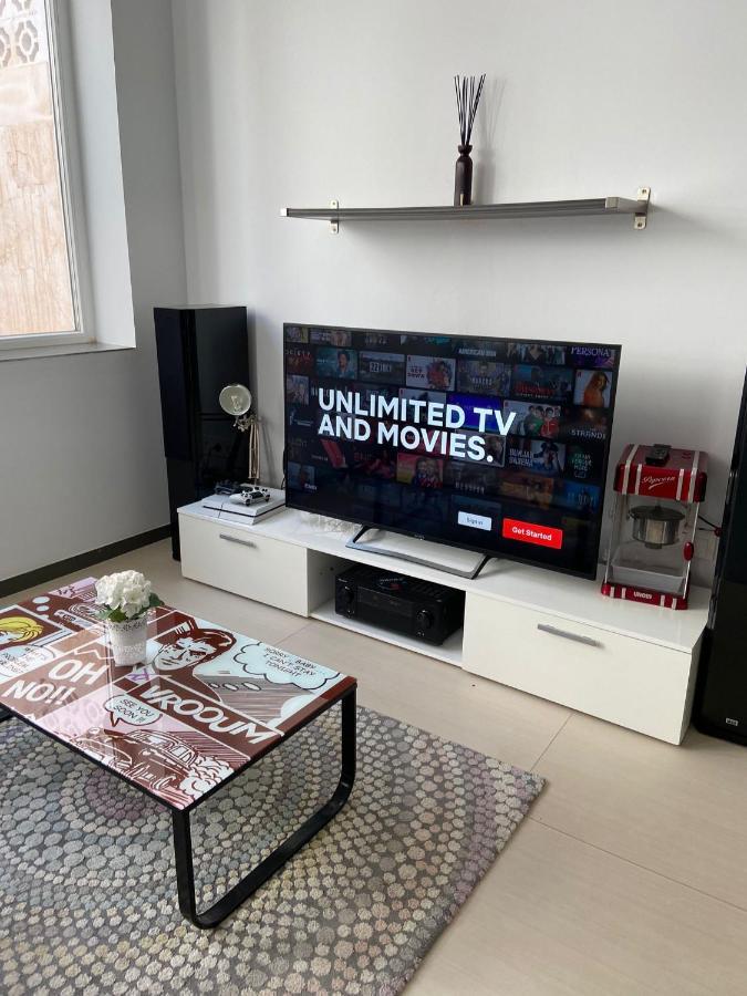 Beautiful Five Bedroom Three Bathroom Entire Villa Malaga