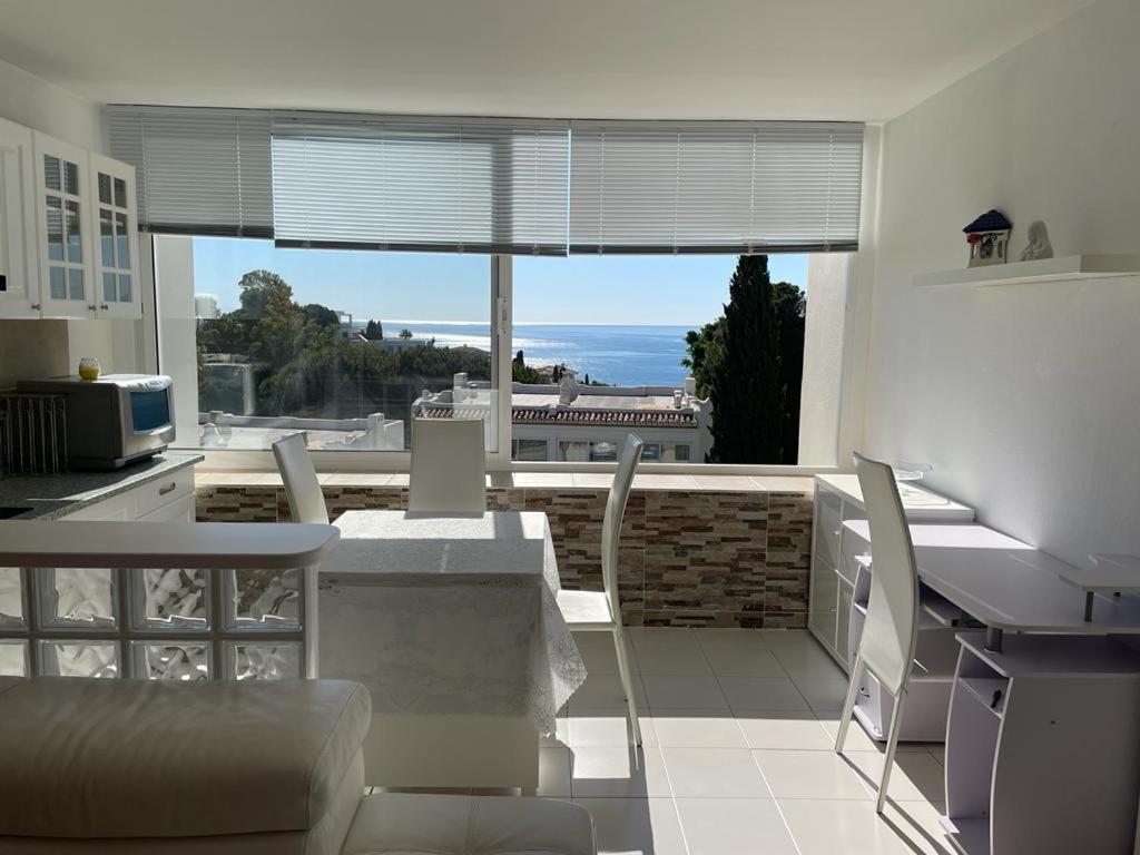 Precioso Estudio En Zona Residencial Rancho Miraflores *