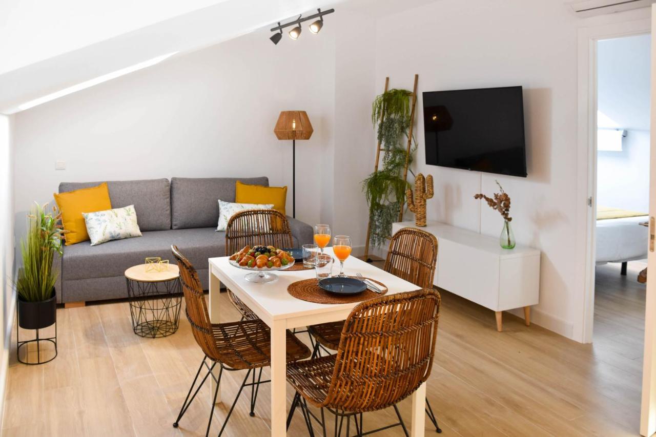 Holidays2malaga Trinidad Renovated 1 Bedroom Penthouse Close To Center Apartamento Málaga