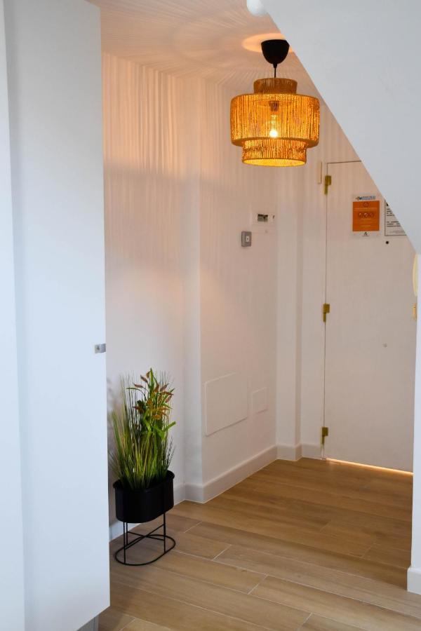 Holidays2malaga Trinidad Renovated 1 Bedroom Penthouse Close To Center Málaga