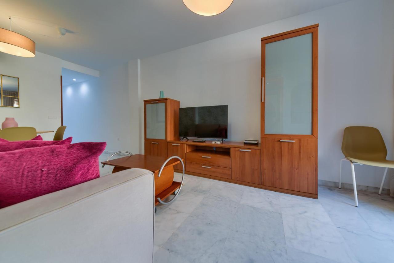 Holidays2malaga Ayala 450 Mts From & Terrace Málaga