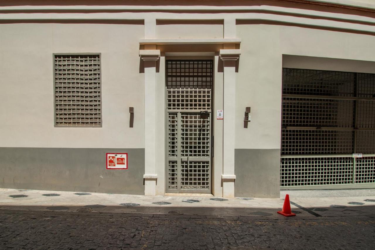 C74 - Marvelous 3 Bedroom In Historical Lejlighed