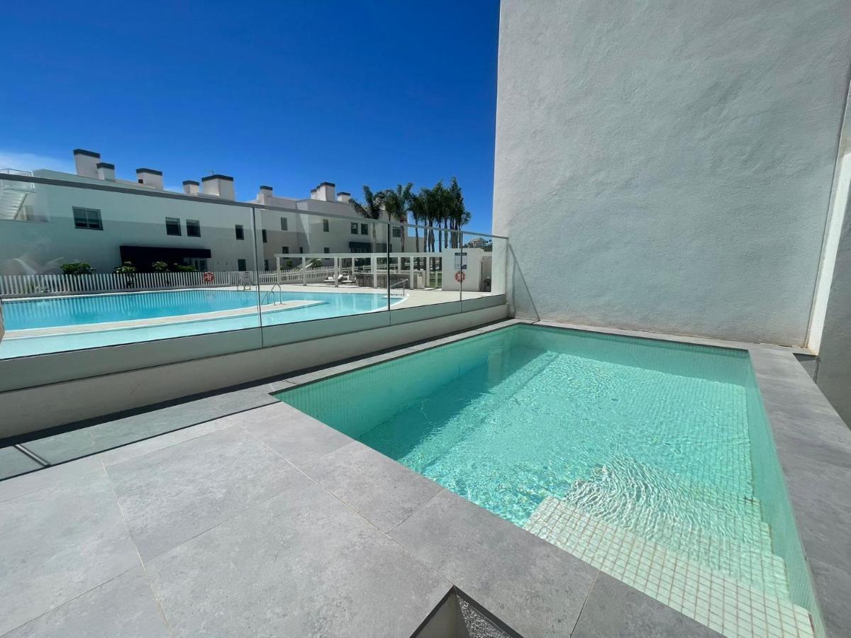 High End Large Ground Floor With Luxury Private Pool And Sea Views Lägenhet Málaga