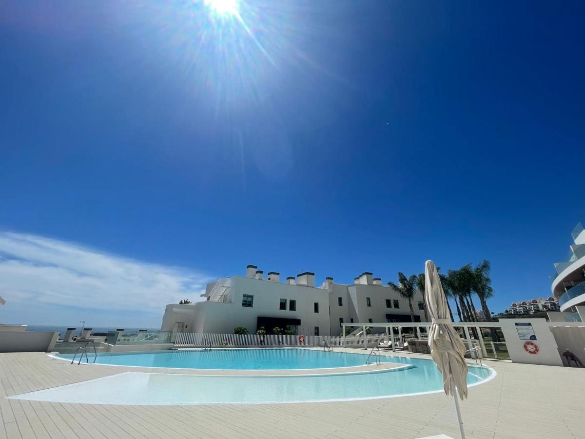 High End Large Ground Floor With Luxury Private Pool And Sea Views Lägenhet Málaga