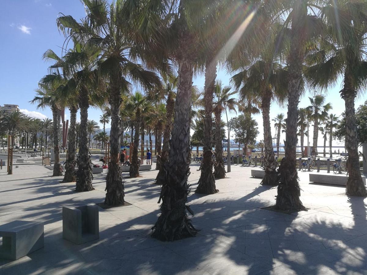 Piso Nuevo Al Lado De La Playa *