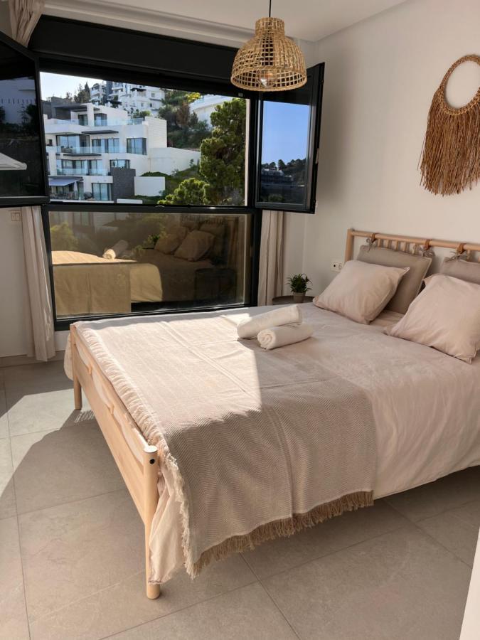 Tropical Penthouse With Big Roof Terrace Lägenhet