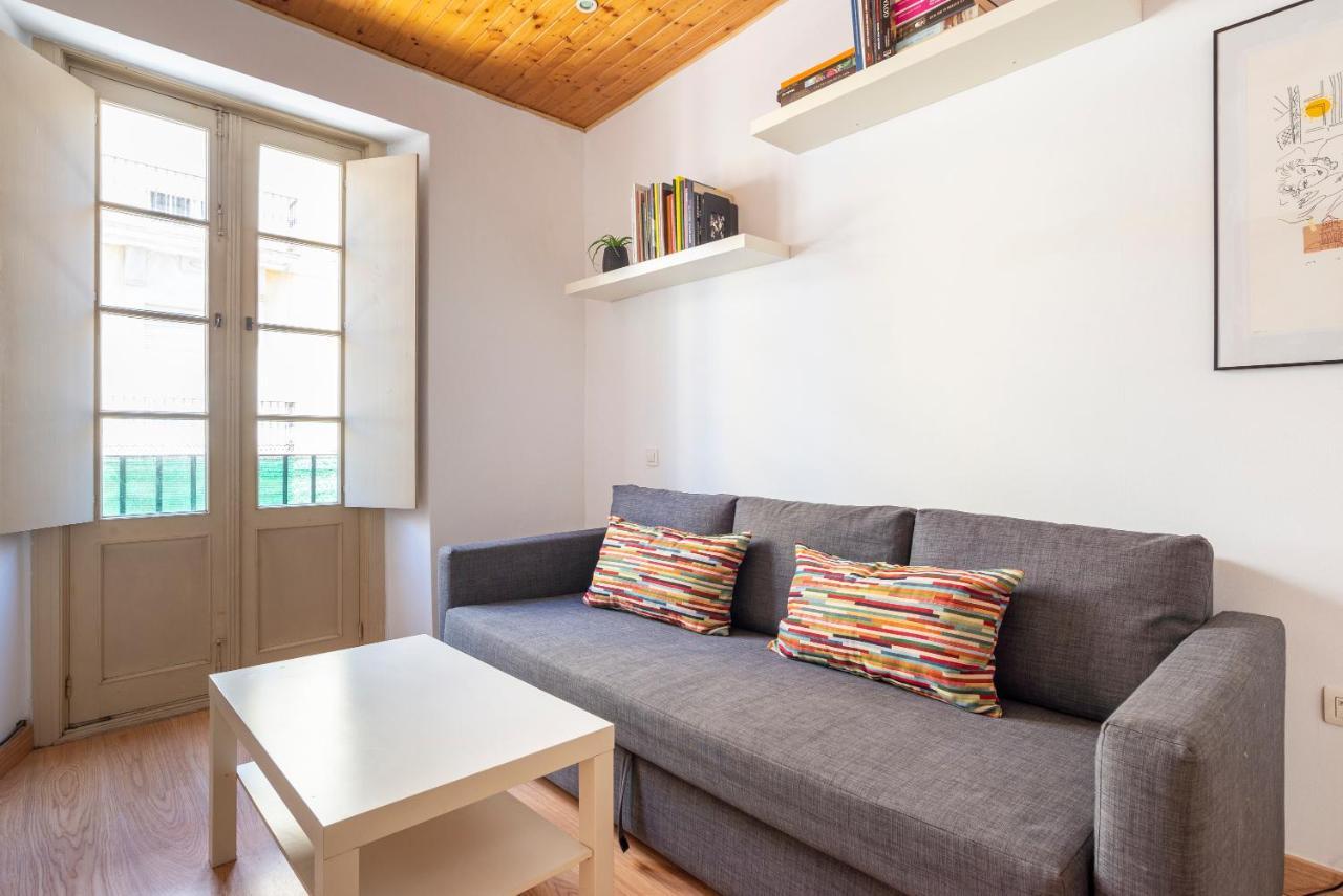 Apartment Carreteria 80 *