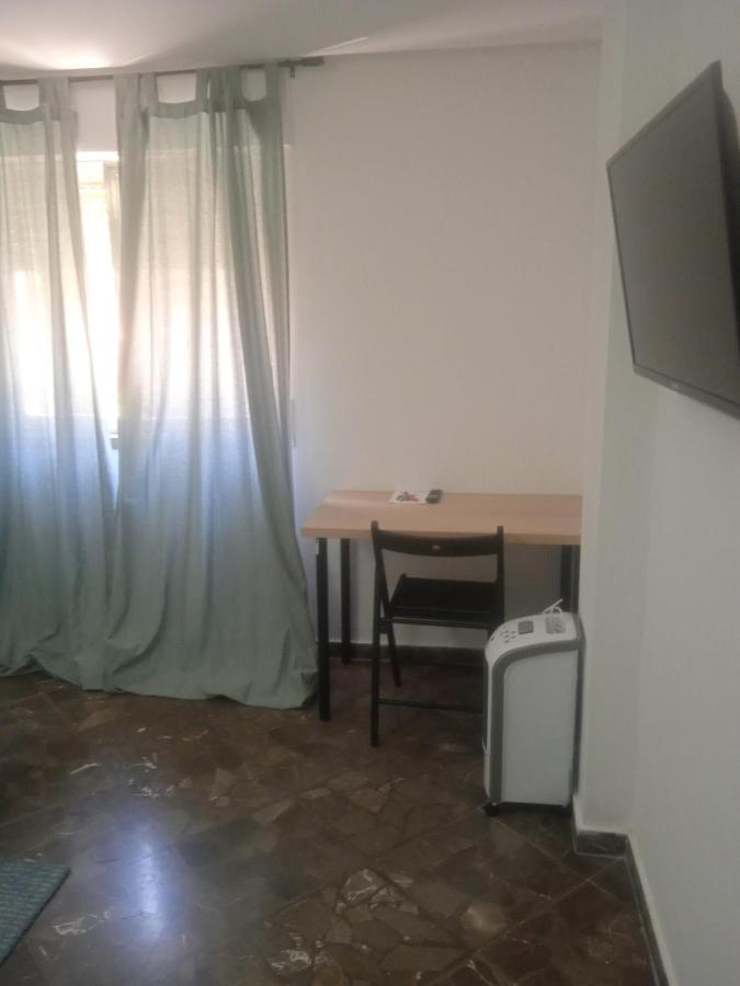 Fantastic Bedroom The Center City Homestay Malaga