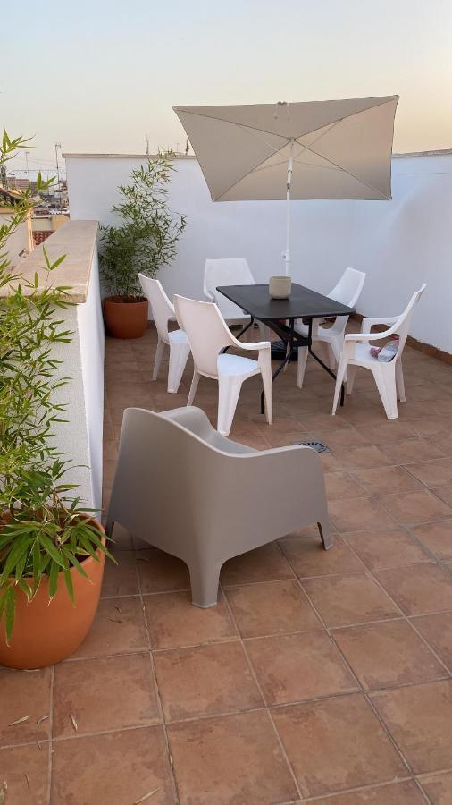 Private Terrace & Free Parking Leilighet