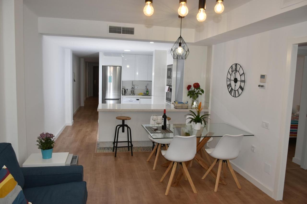 Spectacular 8 Pax/4 & Free Parking Málaga