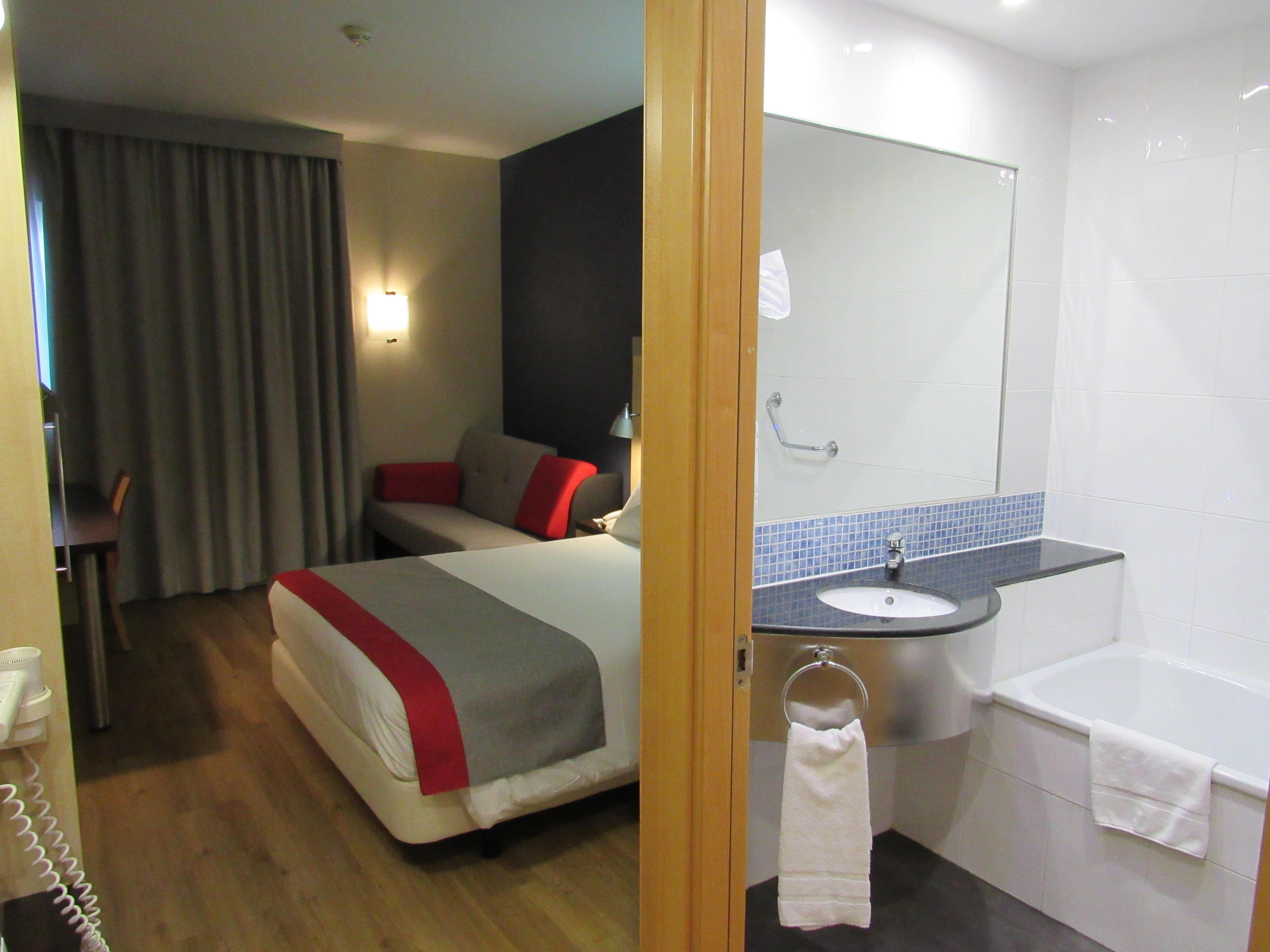 Express Airport By Ihg