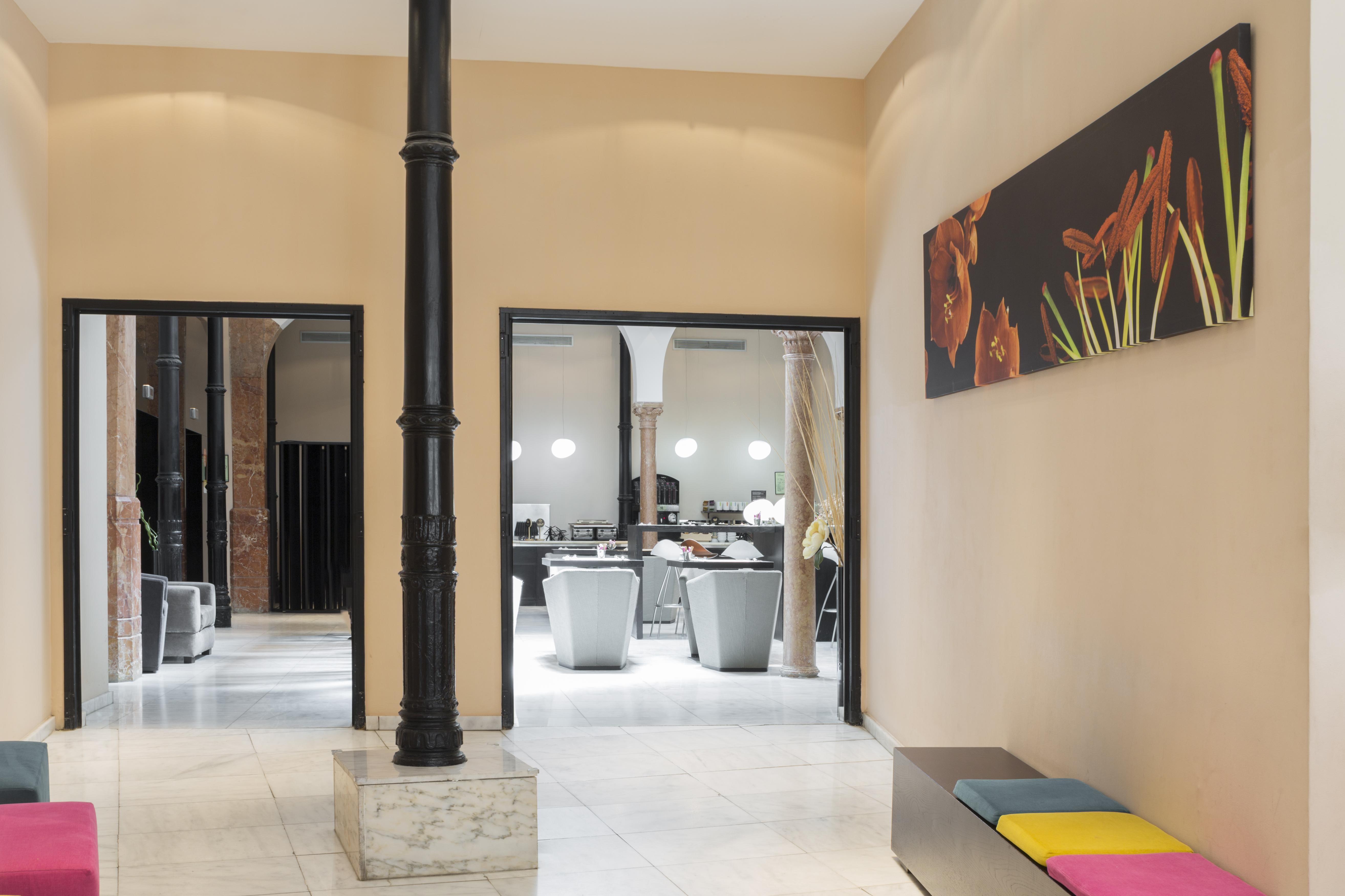 Petit Palace Plaza Hotel 4*