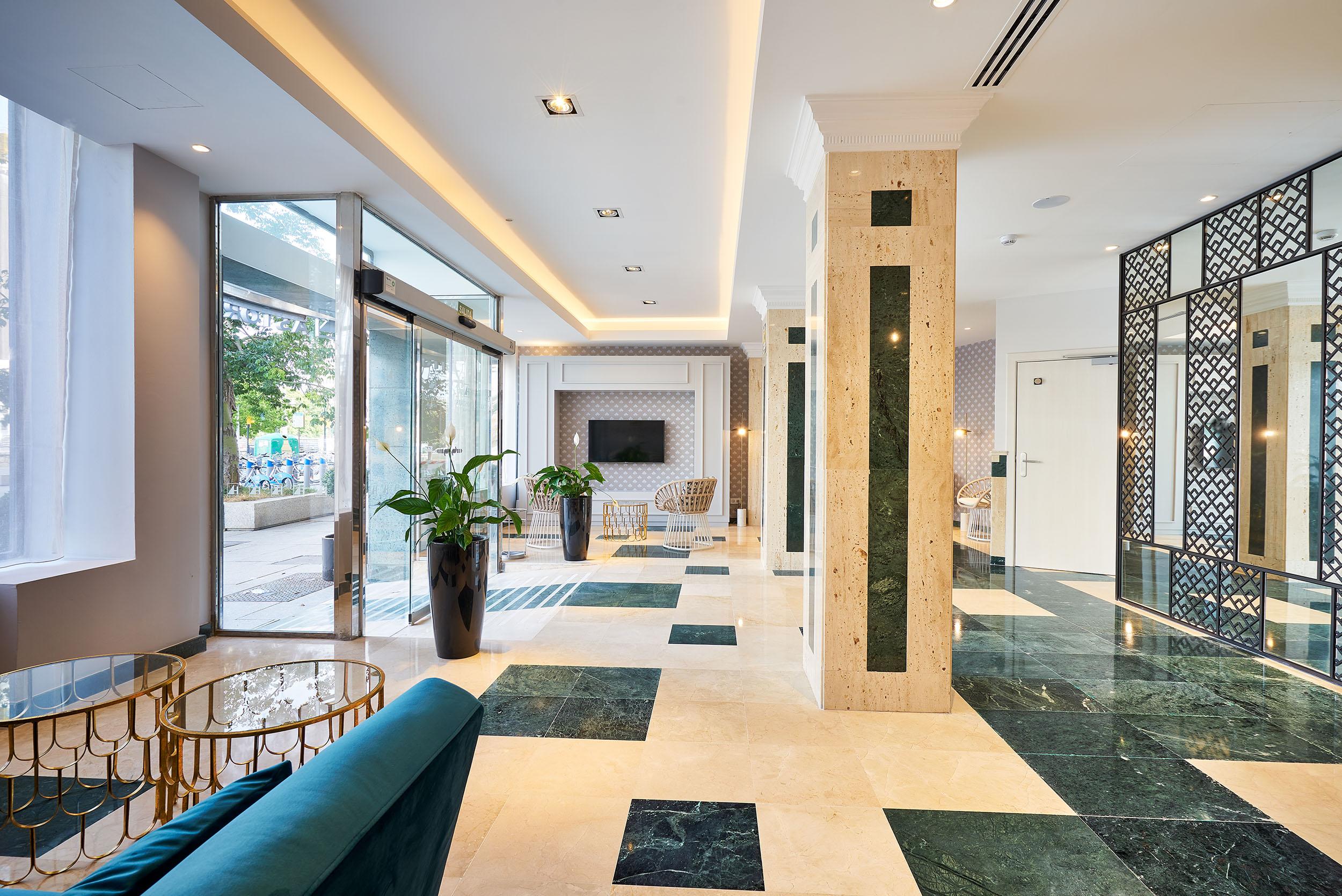 Hotel Eurostars Astoria 3*