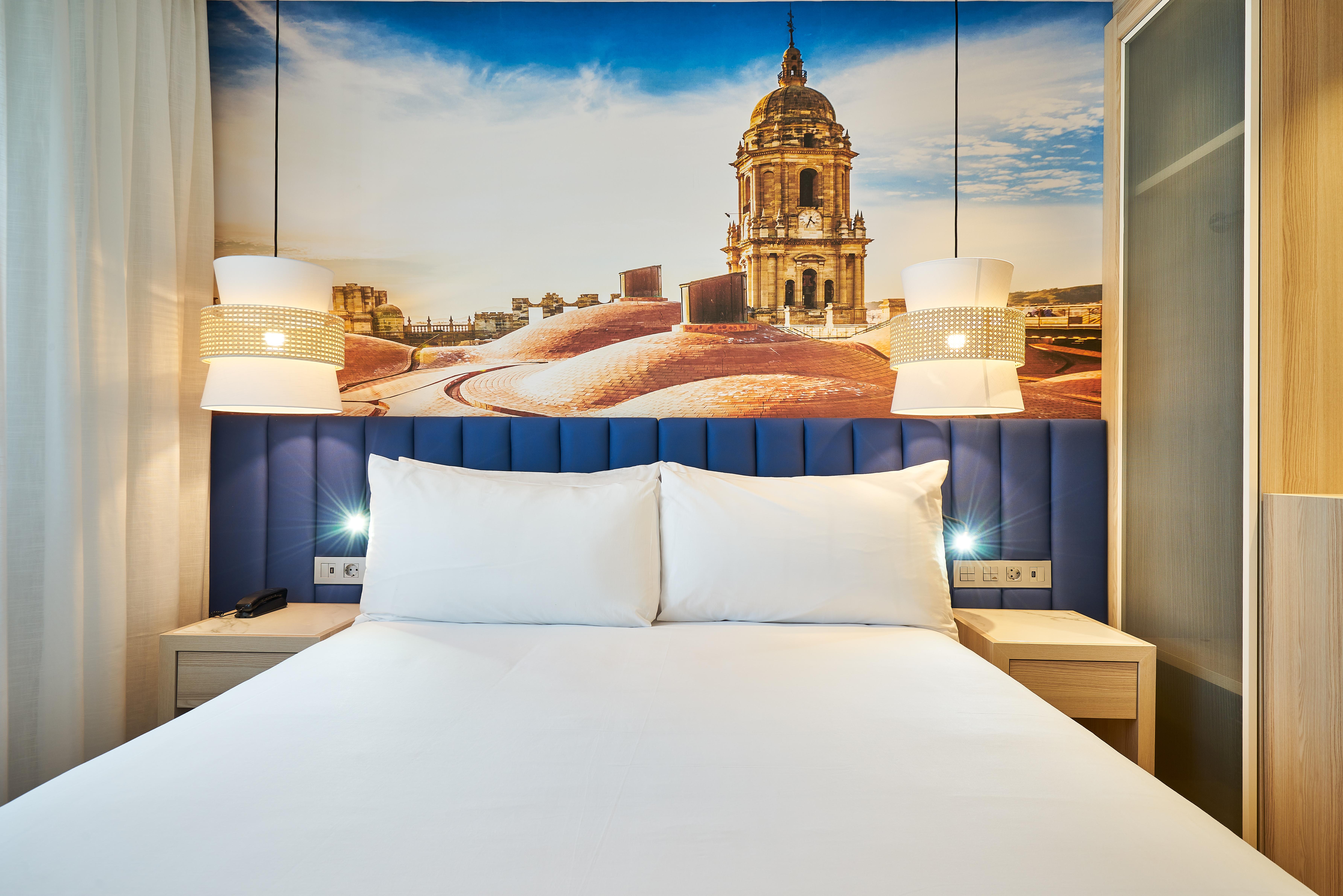 Hotel Eurostars Astoria 3*