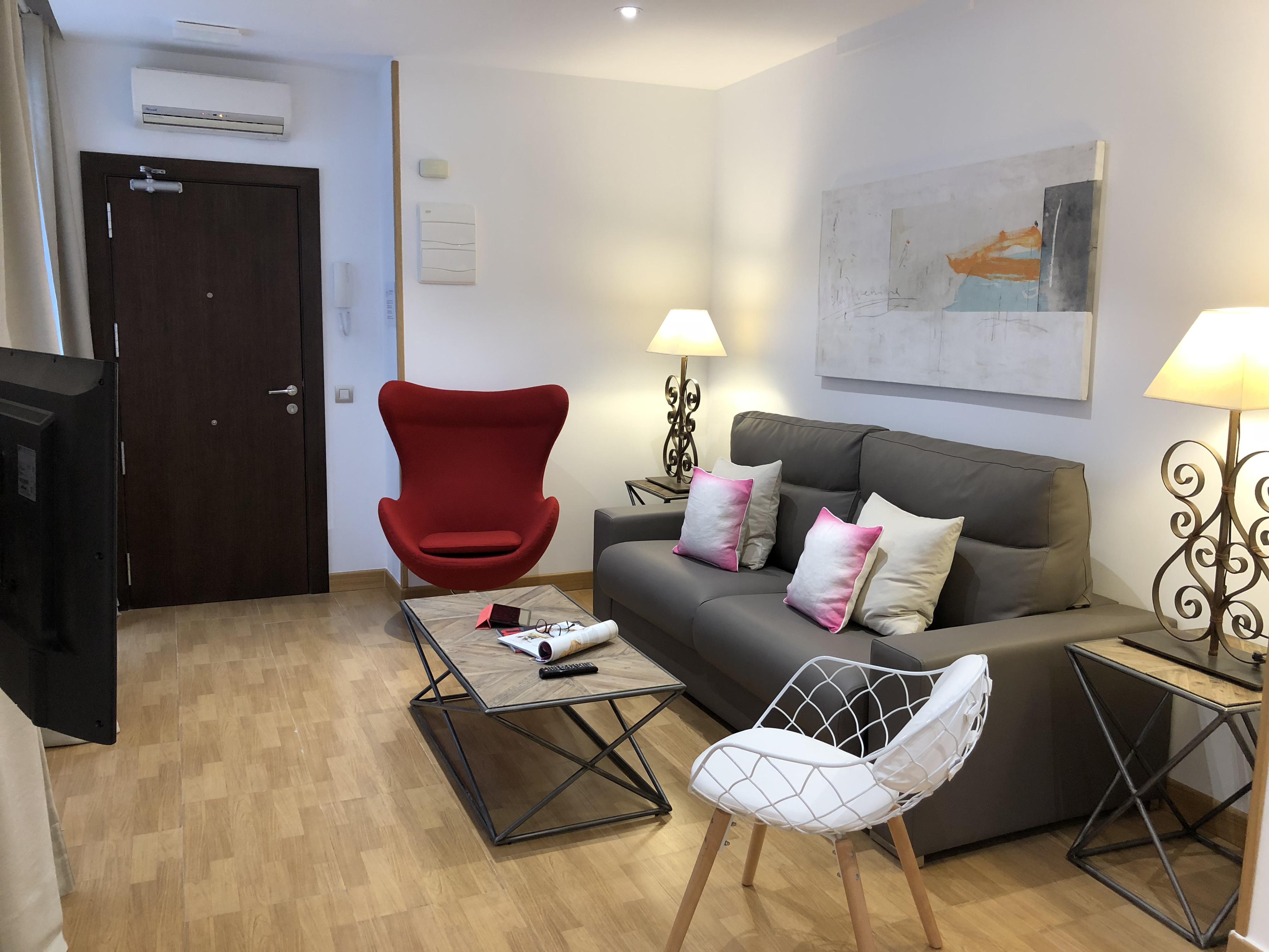 Apartment Lodgingmalaga Plaza De La Constitucion *