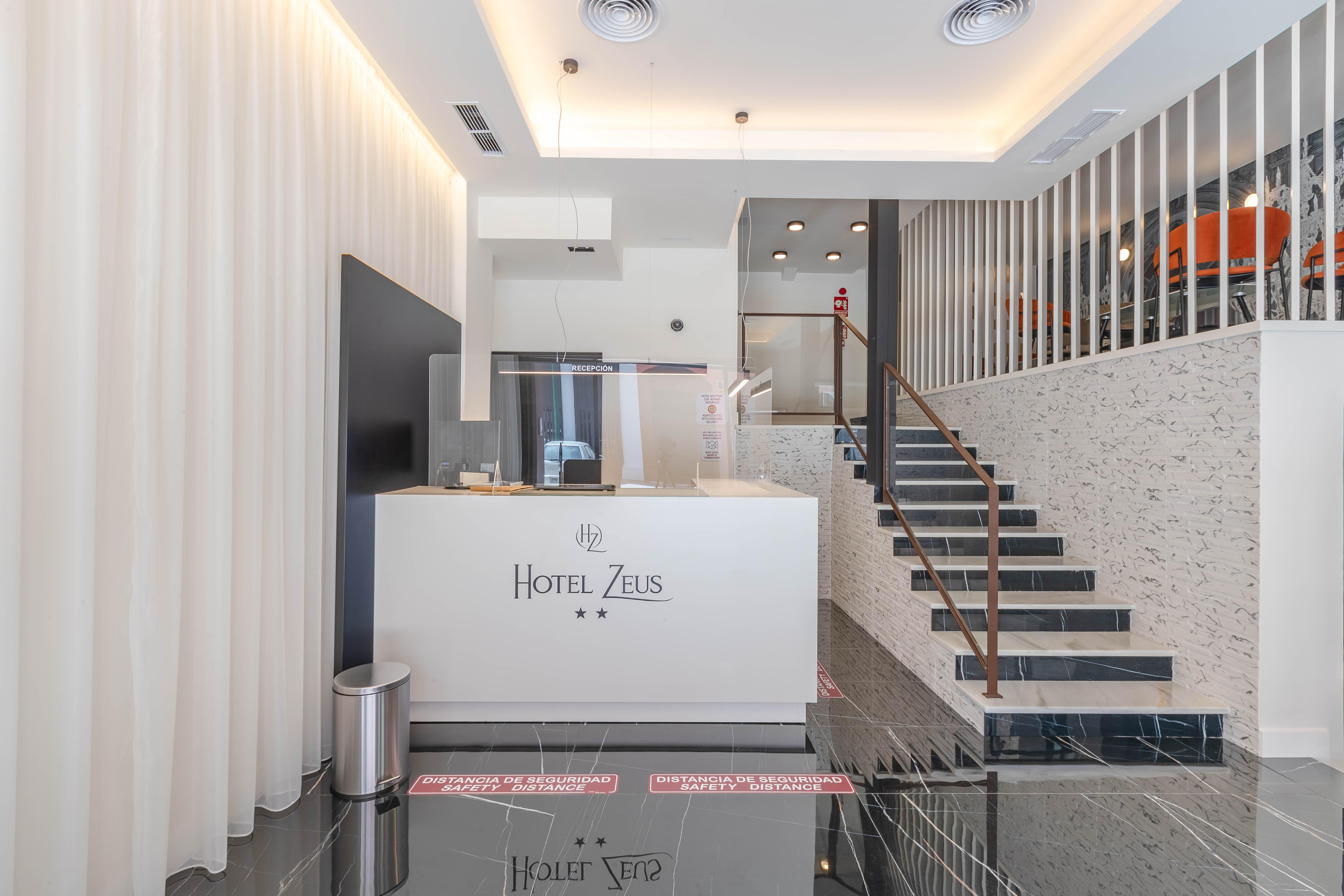 Zeus Hotell Málaga