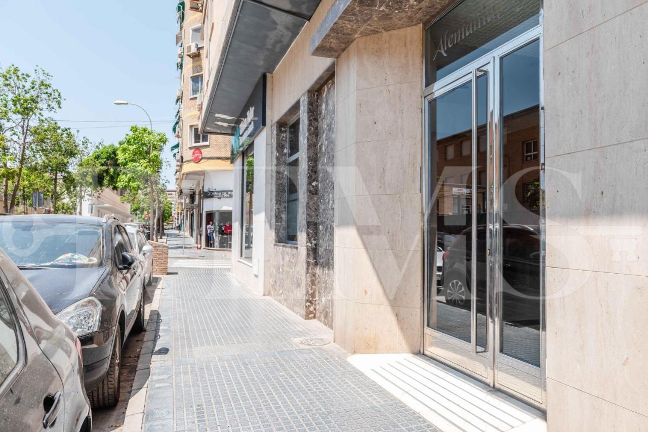 Idyllic And Spacious With Parking - Center By Rems Apartment
