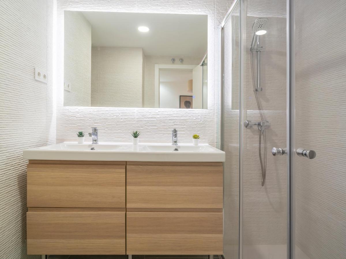 Sanders San Patricio - Dreamy Two-bedroom Downtown
