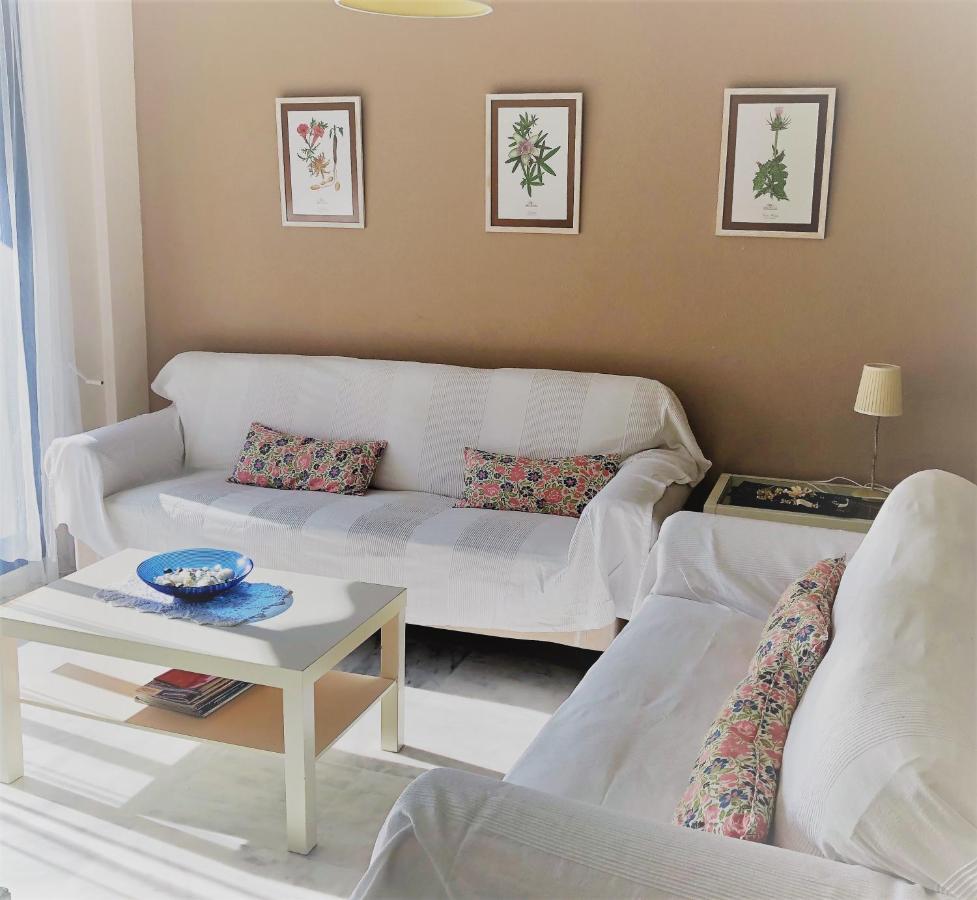 Luz Blanca-wifi-beach-parking Apartment Málaga