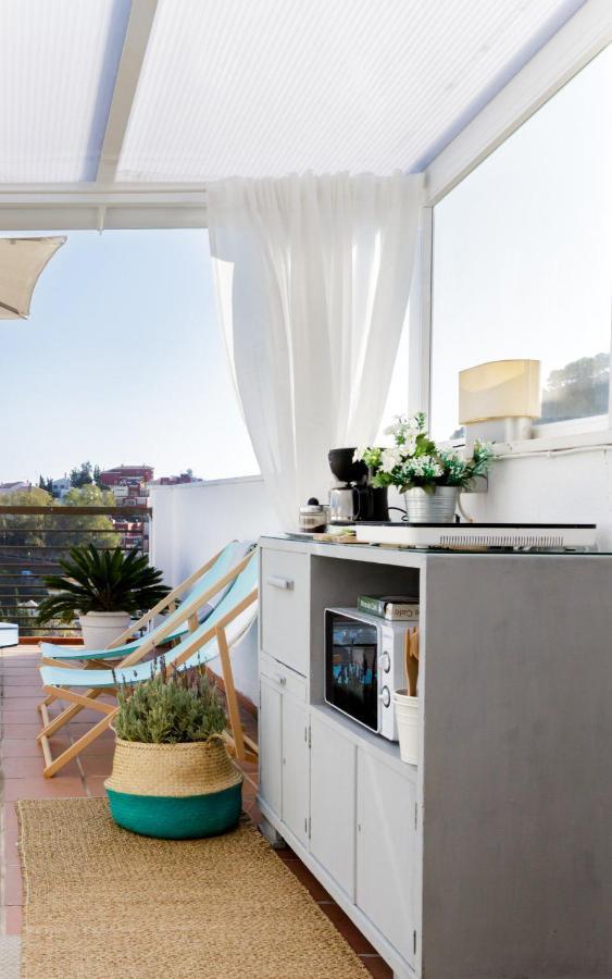 Great Penthouse & Terrace Overlooking The Sea - Free Parking