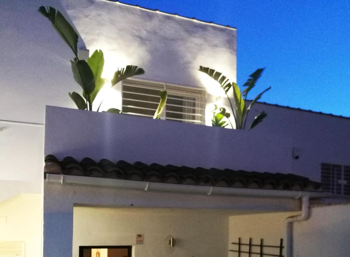 Great Penthouse & Terrace Overlooking The Sea - Free Parking