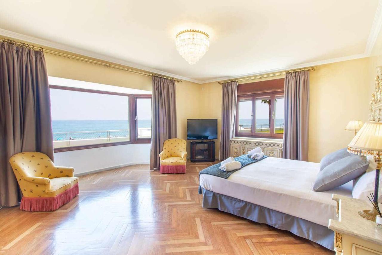 Villa Castle House Luxury Beachfront Málaga