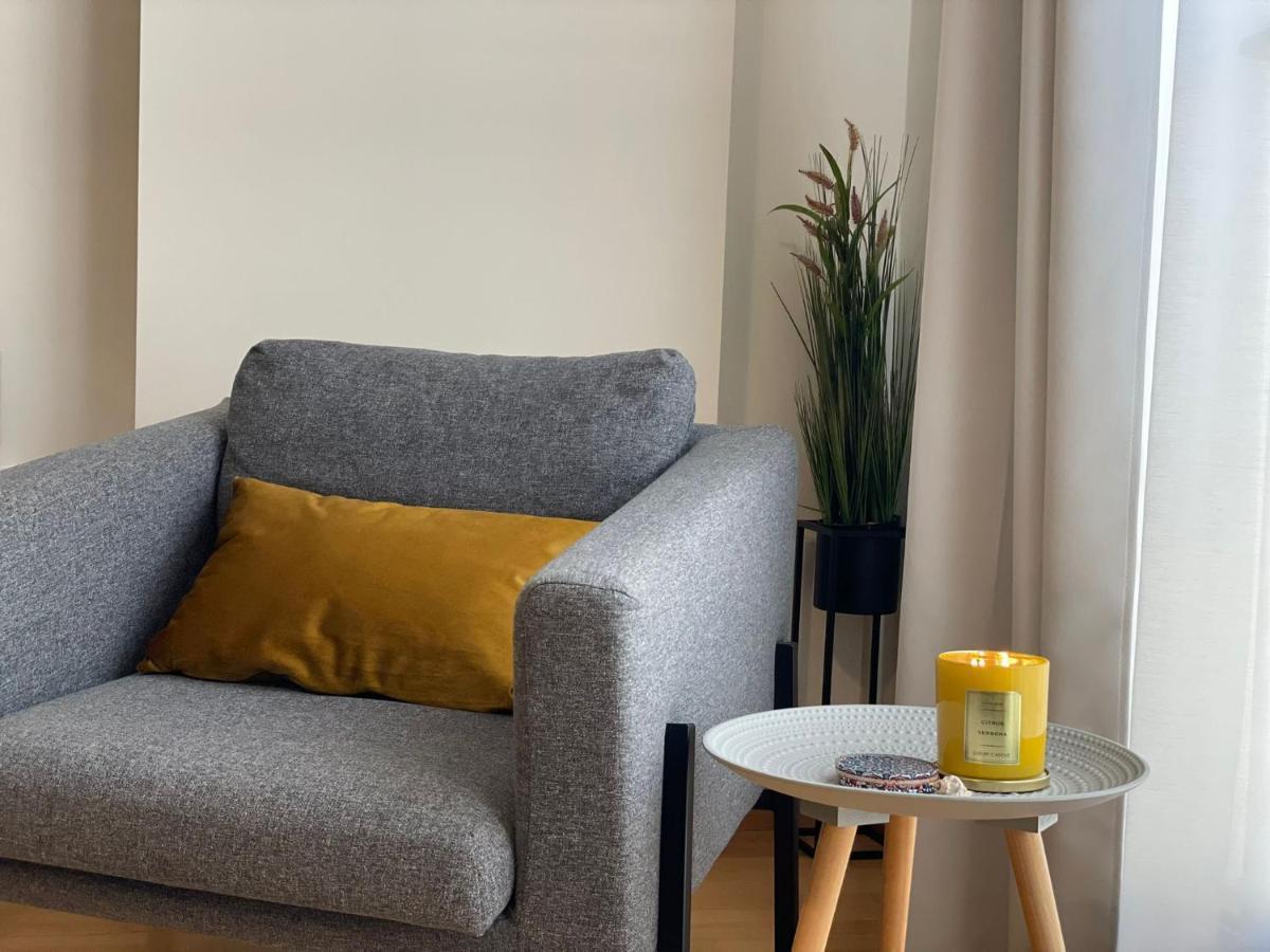 A Space That Feels Like With Private Parking Lejlighed