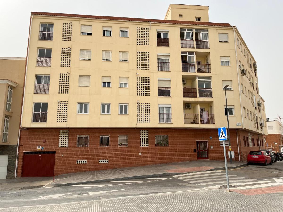 Beautiful Brand New 2 Bedroom Flat With Terrace Apartamento *