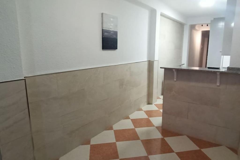 Acogedor Apartamento ¡a 10 Minutos Del Centro De Malaga! Apartamento *