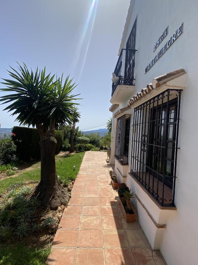 Terraced House In The Mountains With Fantastic View Holiday home Malaga