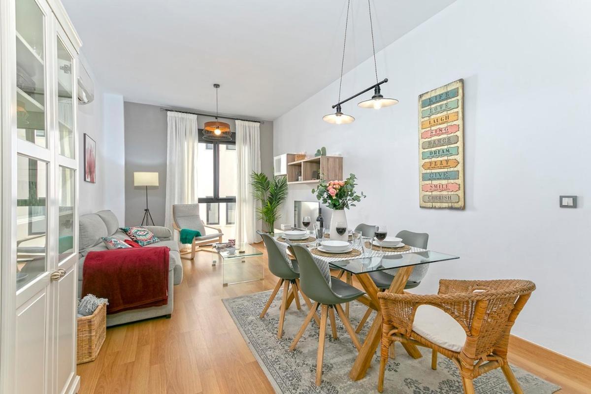 -malagasunapts- Freeparking Rooftoppool Apartment Malaga