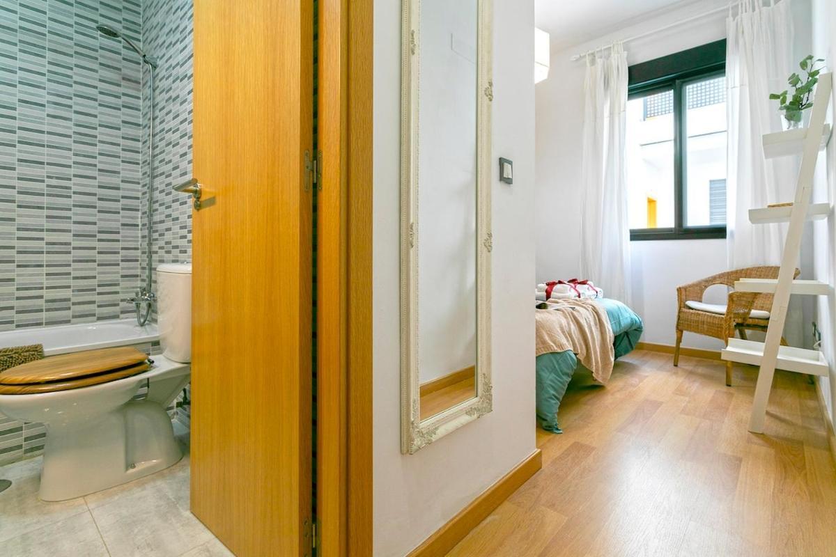 -malagasunapts- Freeparking Rooftoppool * Malaga