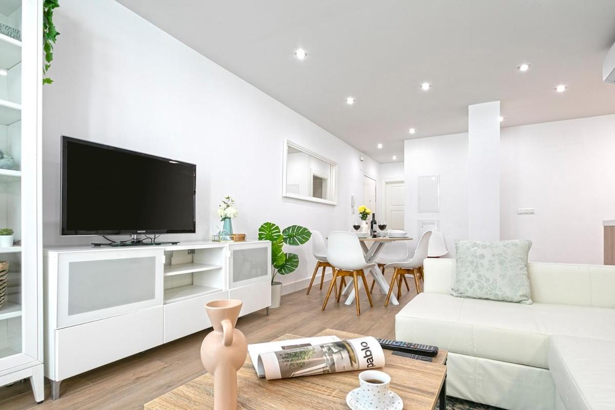 Apartment -malagasunapts-citycentre Private Patio