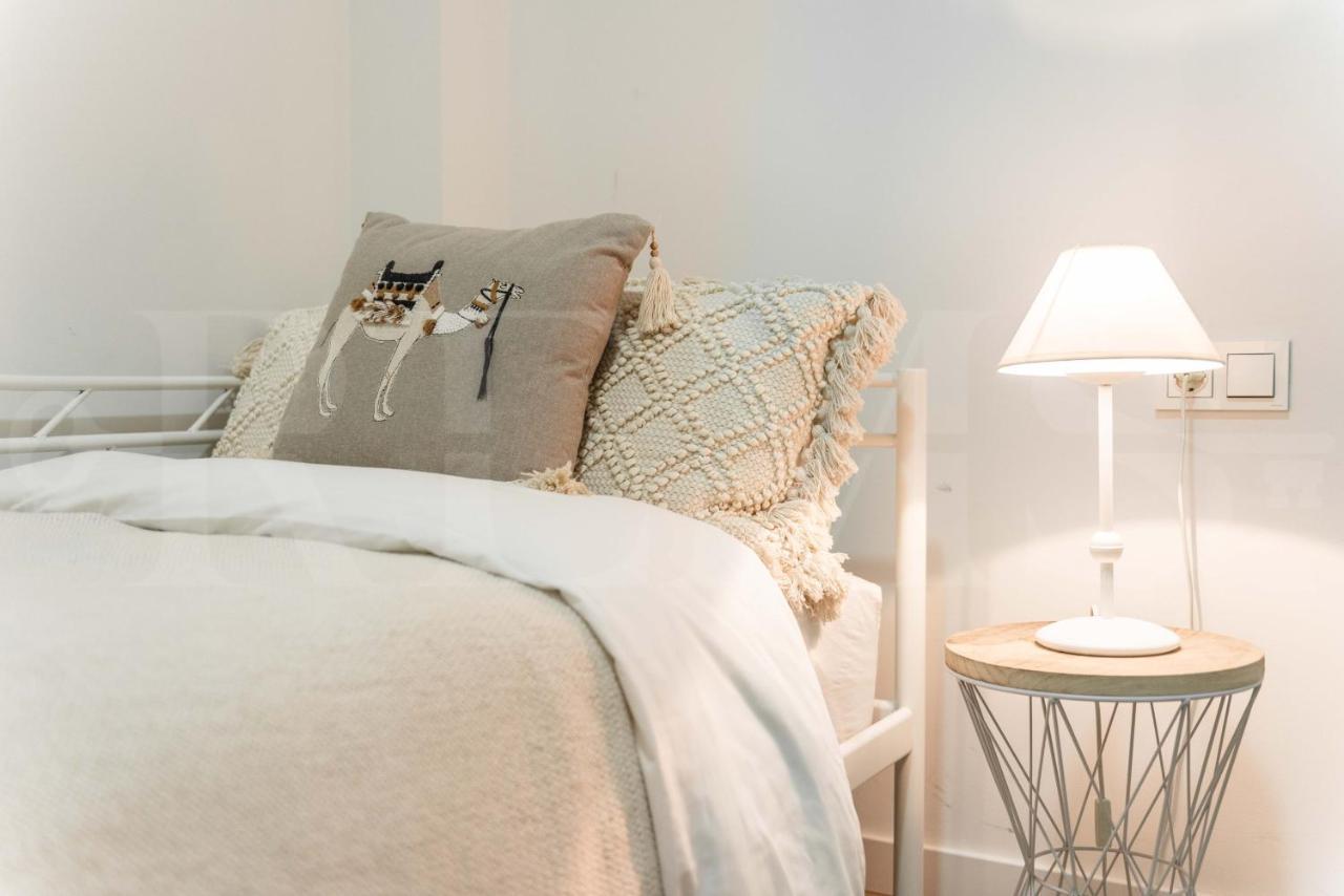 Lovely Boho With Parking - Historic Center By Rems Leilighet