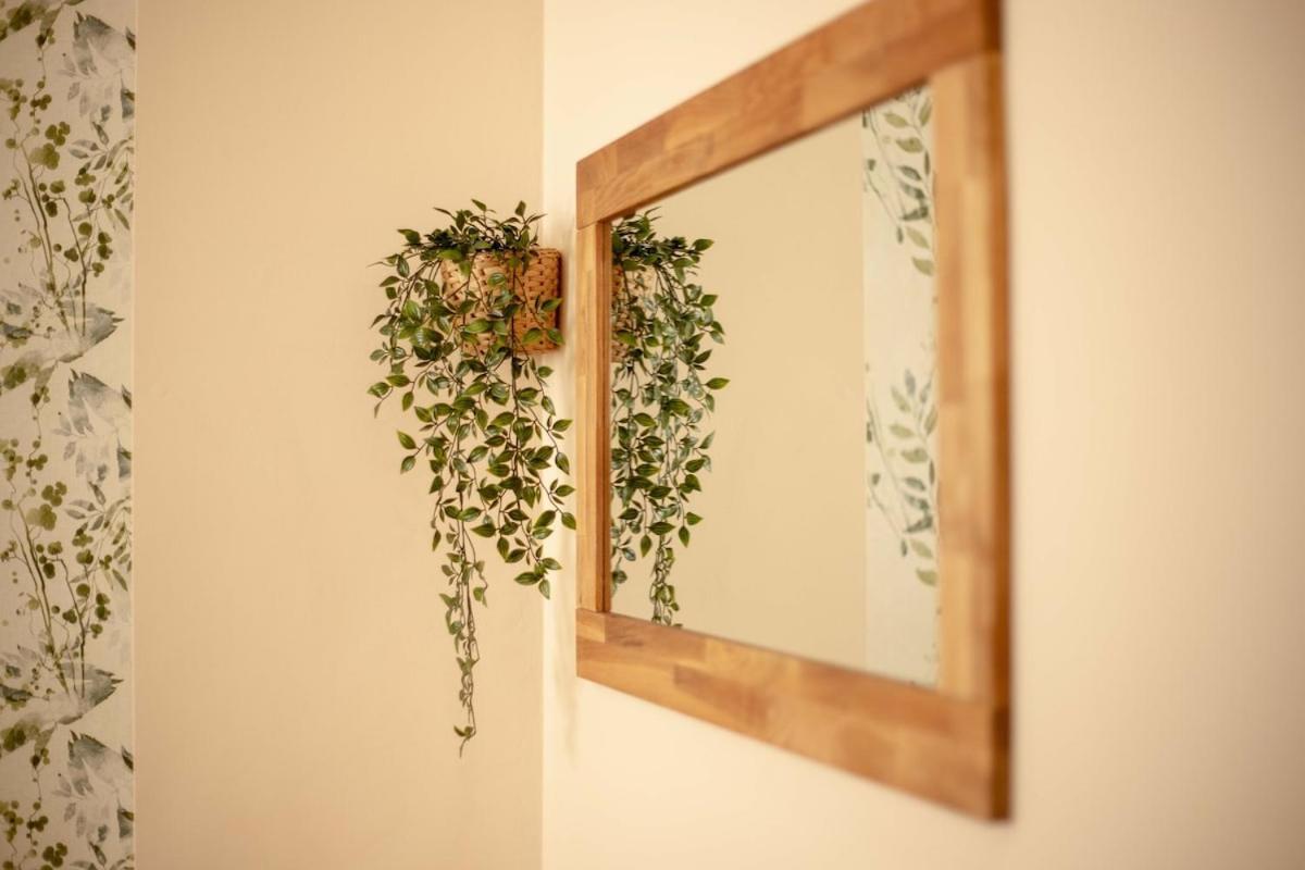 -malagasunapts- Stylish Centre Pool&parking Apartamento
