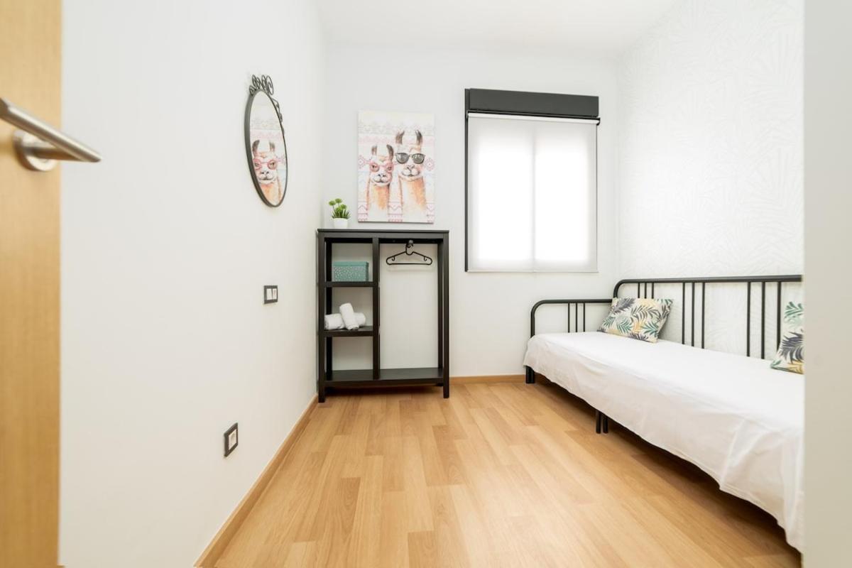 Apartamento -malagasunapts- Stylish Centre Pool&parking Málaga