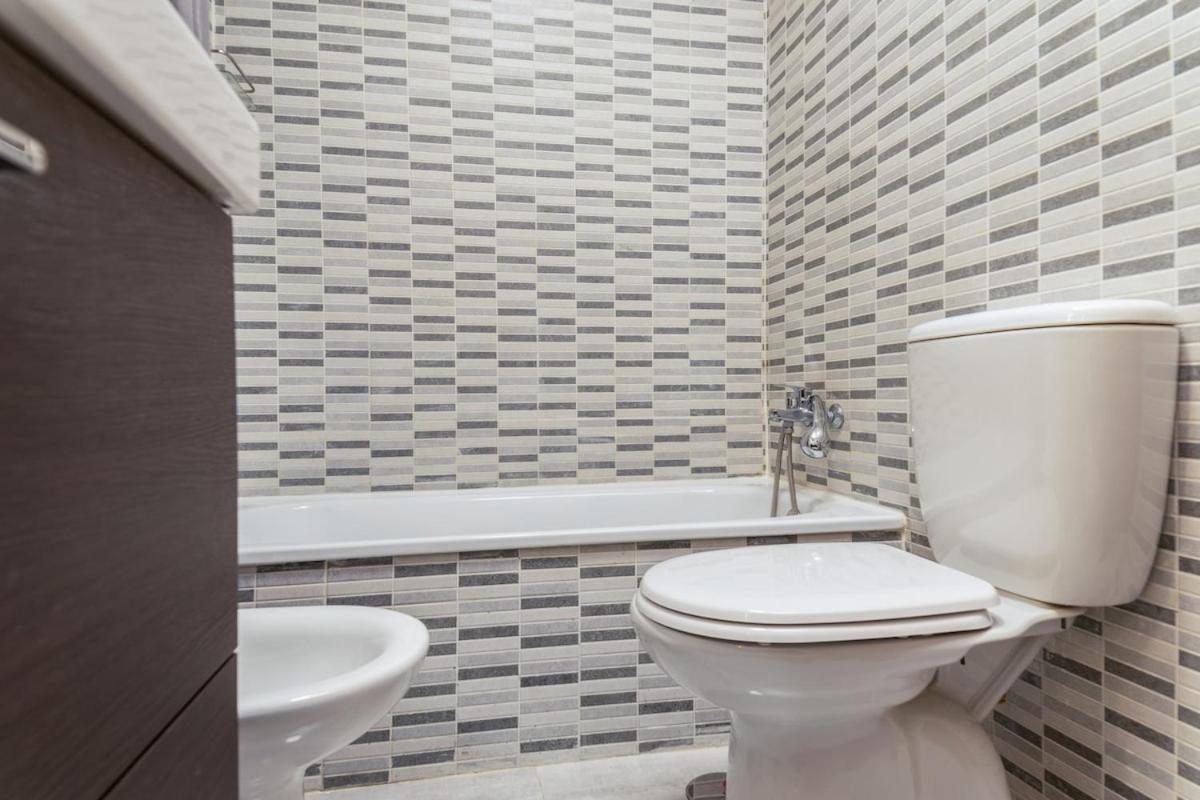 Apartment -malagasunapts- Modern Citycentre Pool&parking