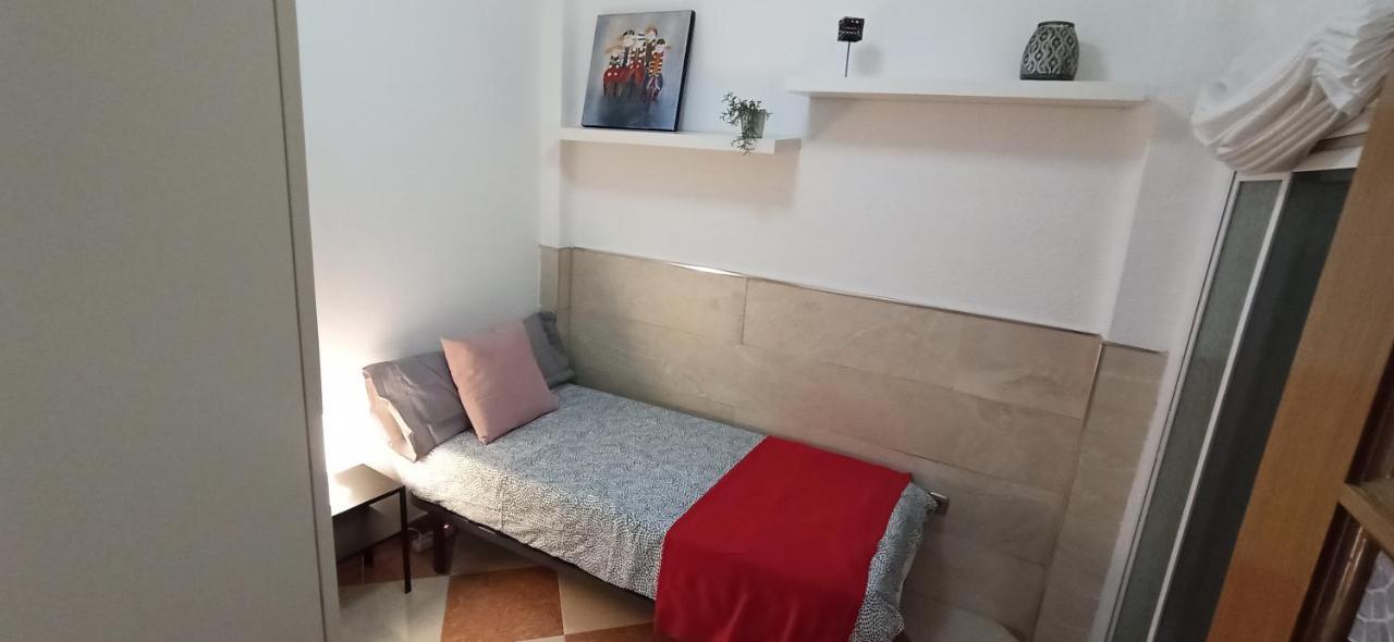 Acogedor Apartamento ¡a 10 Minutos Del Centro De Málaga!