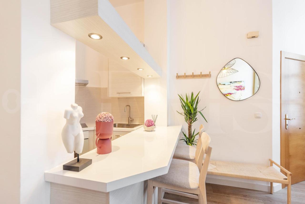 Apartment Artistic In The Heart Of By Rems